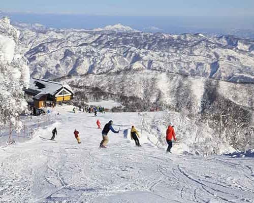 Nozawaonsen Short Ski & Onsen Getaway